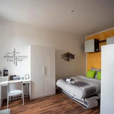 Apartment Tiny House *